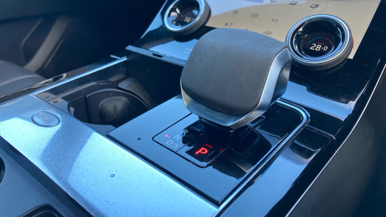 Land Rover Range Rover Velar 2.0 P400e R-Dynamic S 5dr Auto Estate